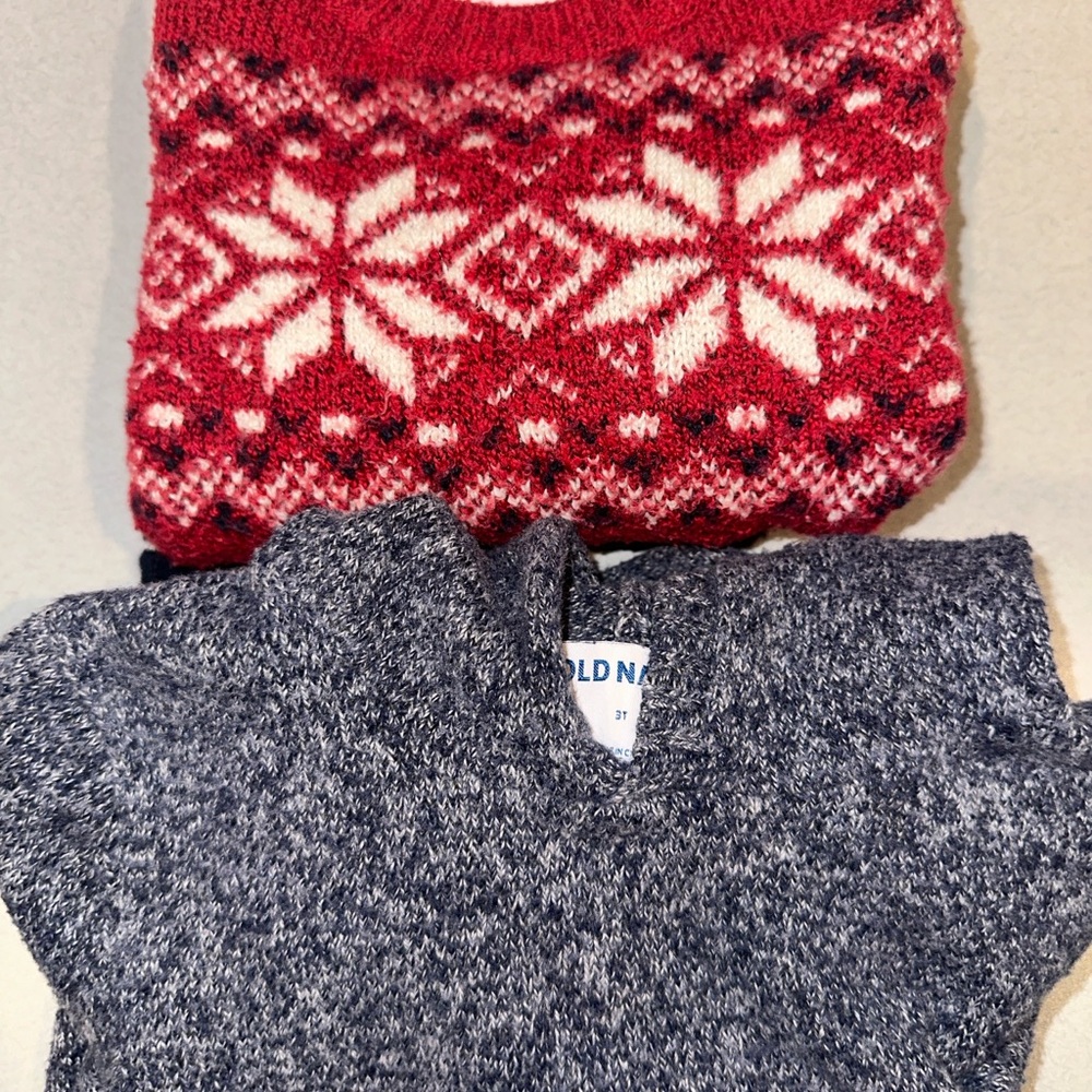 2-Old Navy sweaters- red snowflake and navy blue white hoodie  SIZE 3t